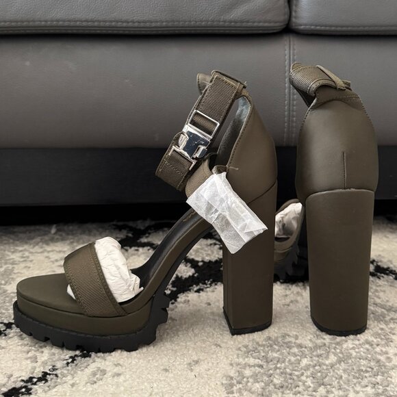 Long Gone Chunky Platform Heels - Olive Green (Size 7) - Picture 4 of 5